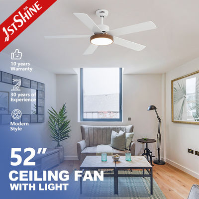 ซื้อ LED Smart Ceiling Fan Light White Finish 5 MDF Blade ความเร็วสูง การผลิตออนไลน์