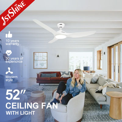 ซื้อ ROHS 52 นิ้ว สีขาวเสียงต่ํา แฟนเพดานระบายอากาศขนาดใหญ่ LED หกความเร็วรีโมทคอนโทรล การผลิตออนไลน์