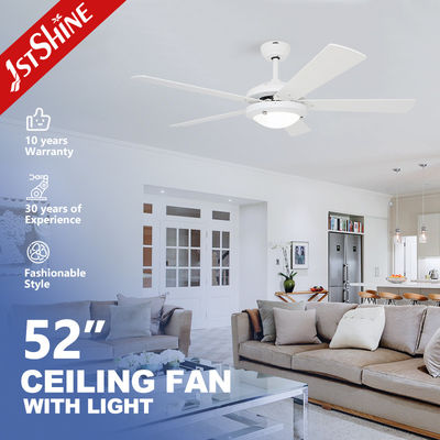 ซื้อ พัดลมเพดานสีขาว 52 นิ้ว พร้อมไฟ LED และลากโซ่ 1stShine การผลิตออนไลน์