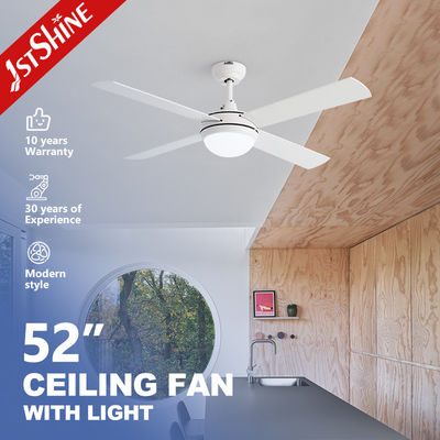 ซื้อ พัดลมเพดานสีขาวทันสมัยพร้อมไฟโคมไฟ มอเตอร์ AC 3 สปีด การผลิตออนไลน์