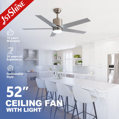 พัดลมเพดาน LED ทันสมัย ​​Satin Nickel พร้อมใบพัด MDF 5 ใบ มอเตอร์ DC ตกแต่งบ้าน